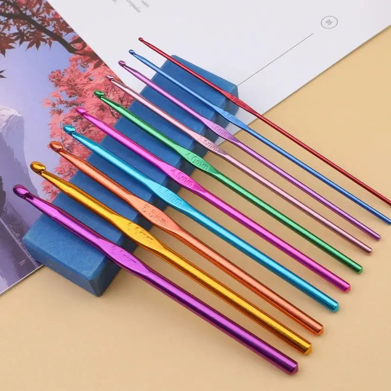 Crochet Kit for Beginners Crochet Hook Set Ergonomic Knitting Needles Blunt Needles Stitch Marker DIY with Storage Case